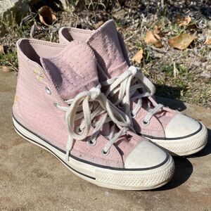 Converse pink high top sneakers size 6 embroidered Chuck Taylor All Star canvas